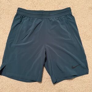 NWT Men's Nike Pro Dri-FIT Flex Vent Max 8" Shorts, M, Jungle Green